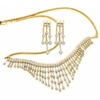 Multi strand fashion necklace 