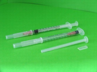 1ml ml Retractable safety syringe auto-disable syringe AD syringe safe syringe